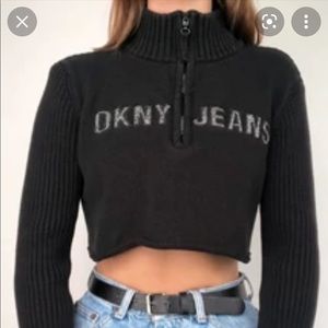 DKNY Logo Cropped Zip-up